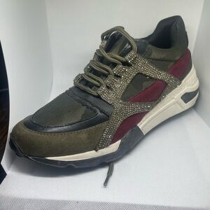 Steve Madden Women’s Sneakers Olive Green Burgundy Rhinestone 7.5